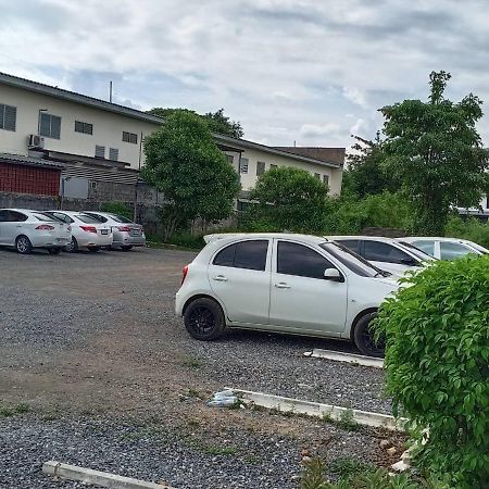 דירות Ban Lam Phak Kut โสดาอพาร์ทเม้นท์​ מראה חיצוני תמונה
